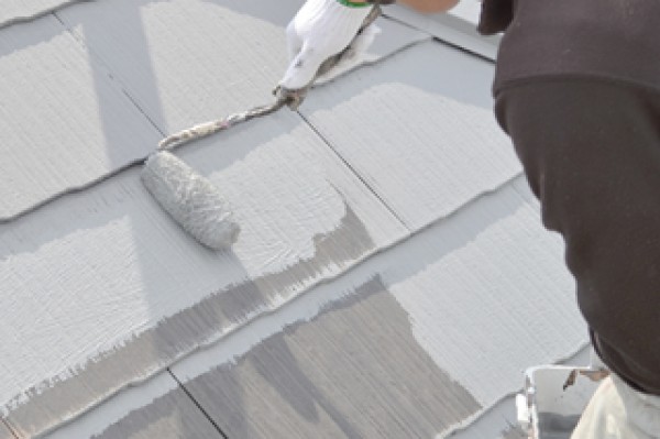 スレート屋根への塗装の必要性や塗装時の注意点とは？詳しくご紹介サムネイル